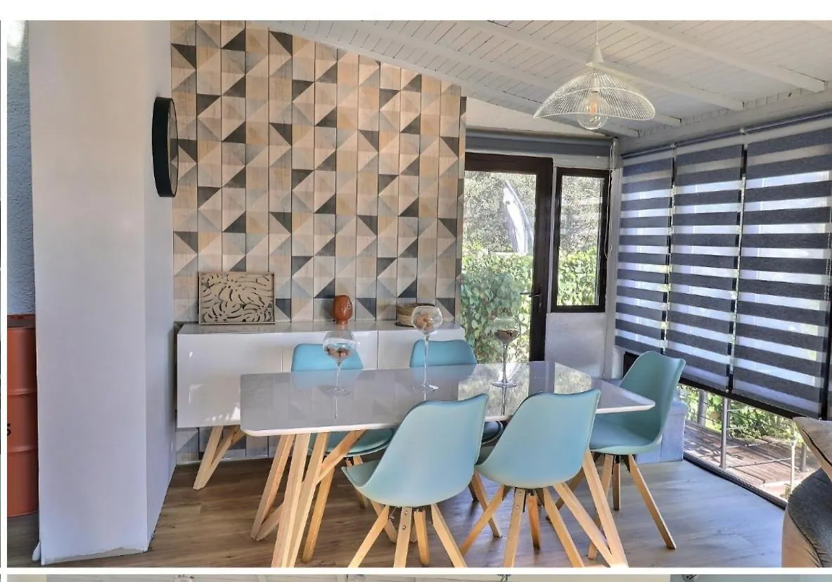 Frejus Villa 0*,  France